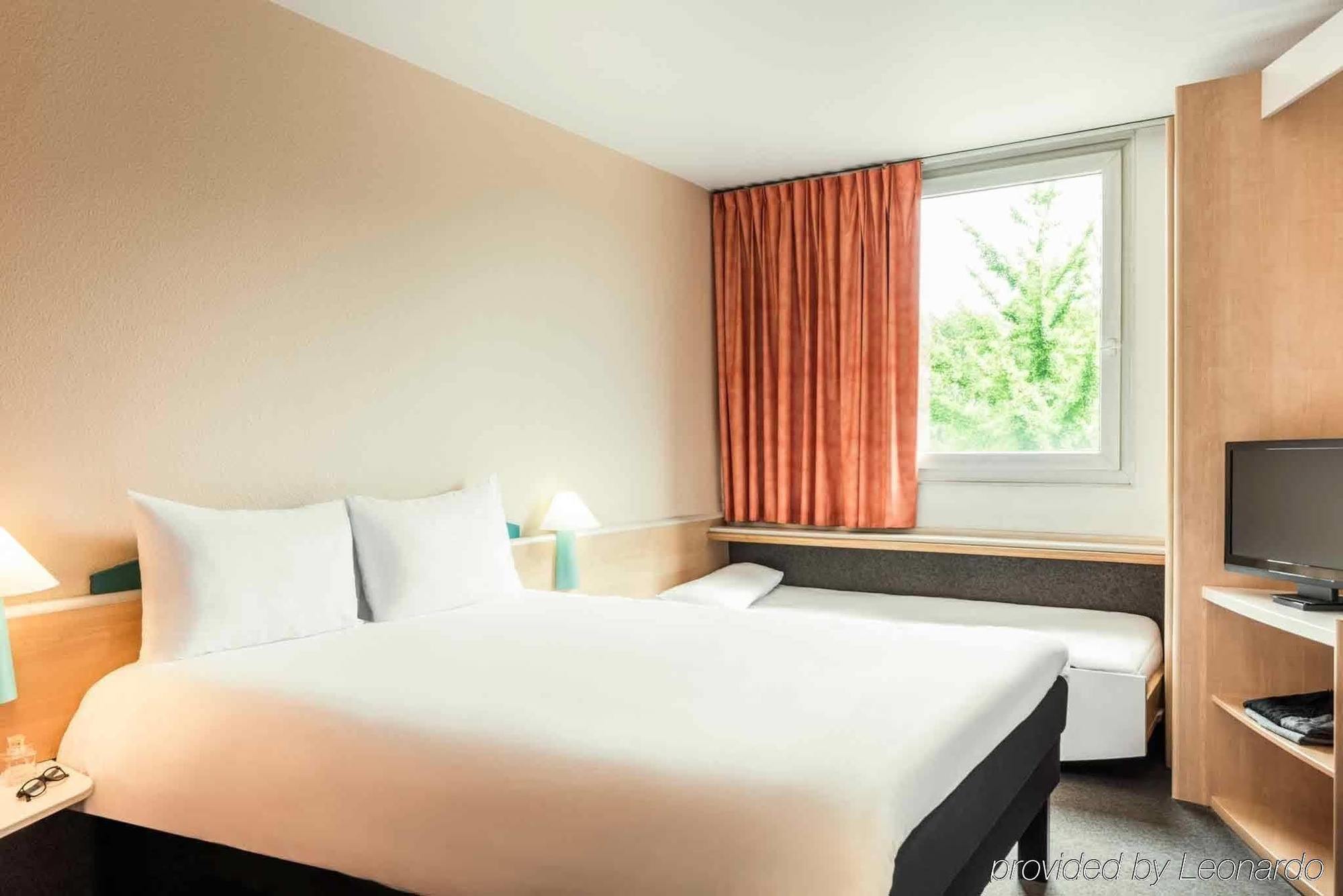 Hotel Ibis Paris Saint-denis Stade Sud 3*